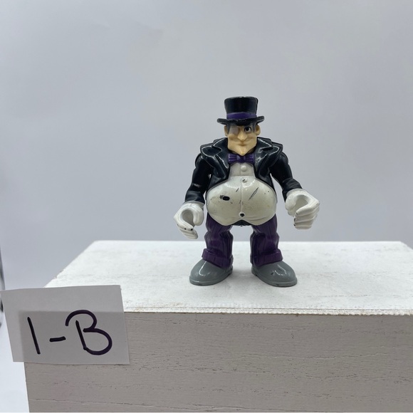 Fisher Price The Penguin Imaginext DC Comics Super Friends Action Figure 3" - Picture 4 of 7